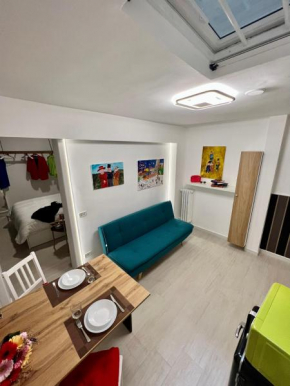 Ludo's Flat Bari Center